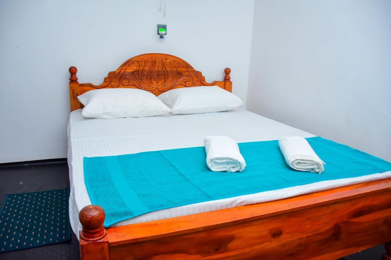 Relax Guest House Dambulla Esterno foto