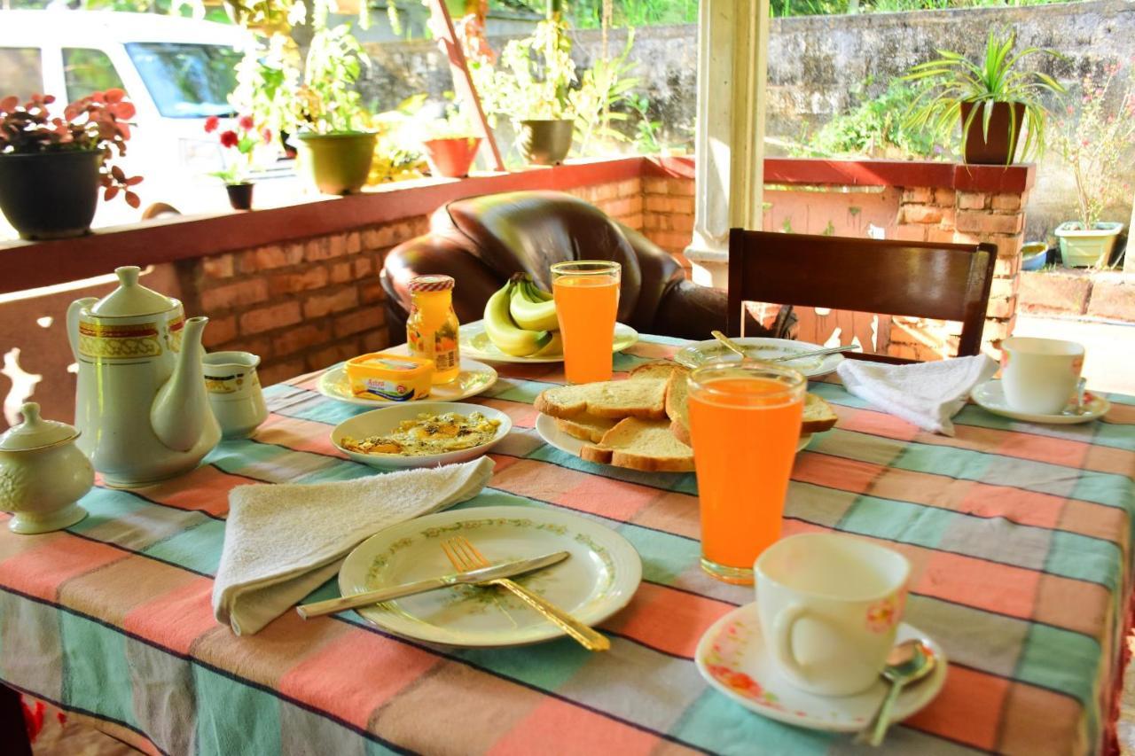 Relax Guest House Dambulla Esterno foto