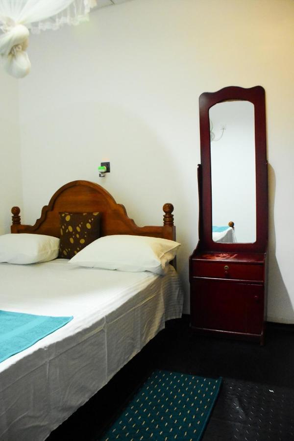 Relax Guest House Dambulla Esterno foto