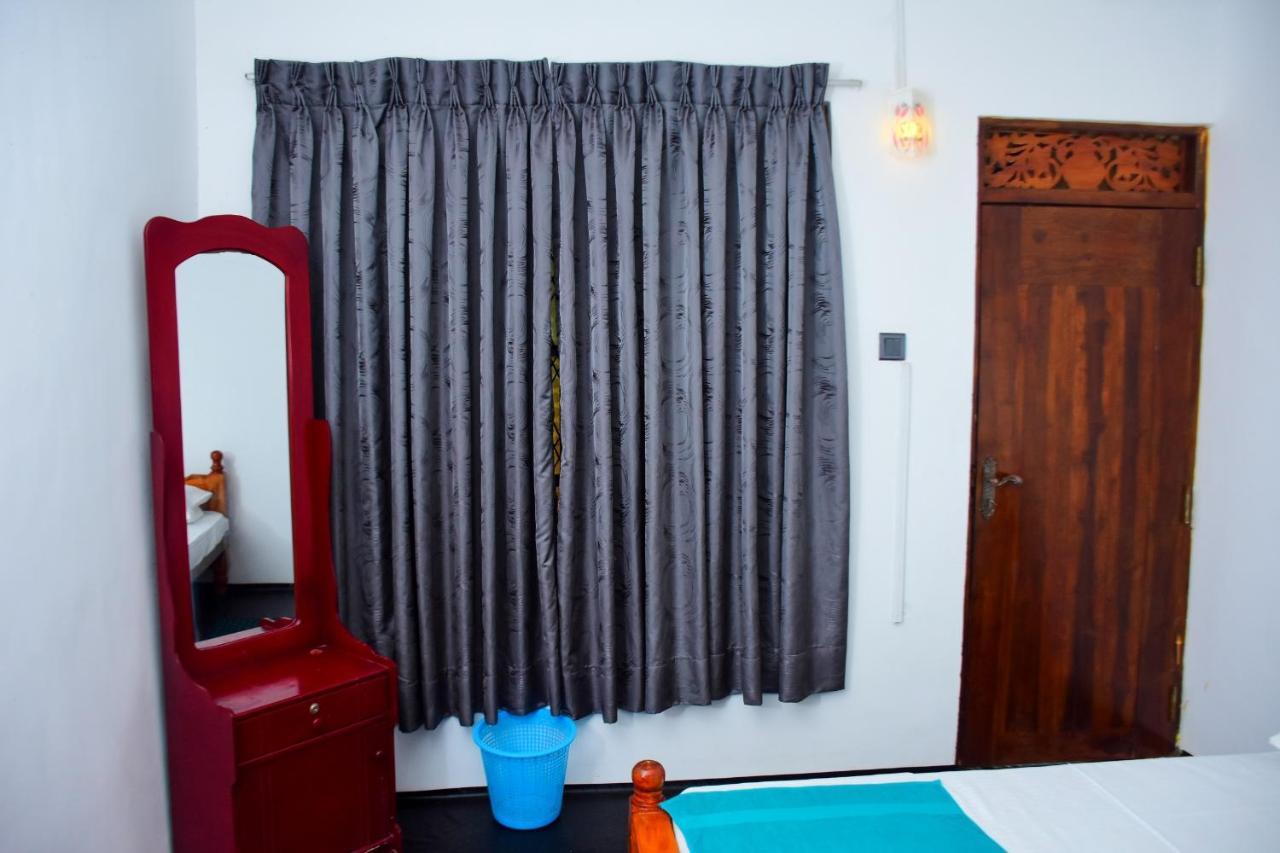 Relax Guest House Dambulla Esterno foto