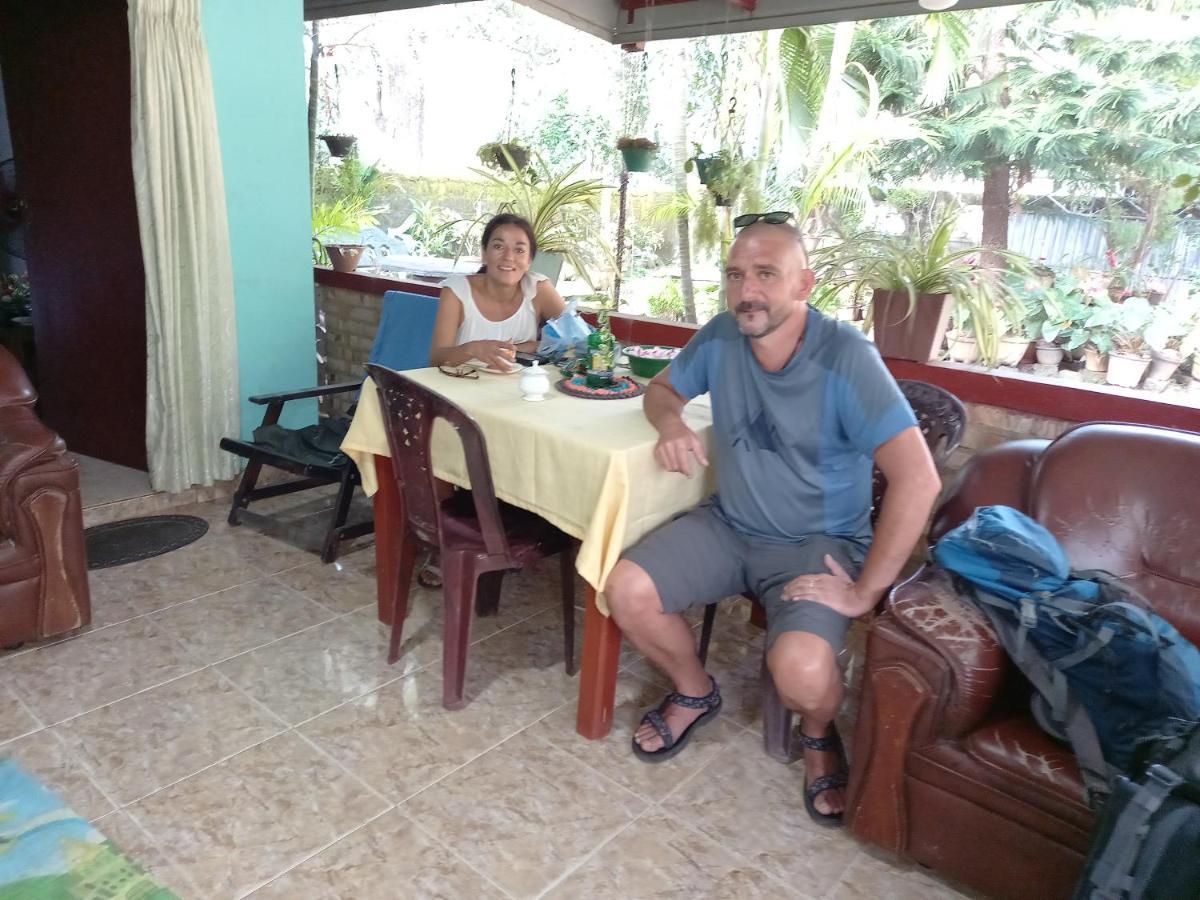 Relax Guest House Dambulla Esterno foto